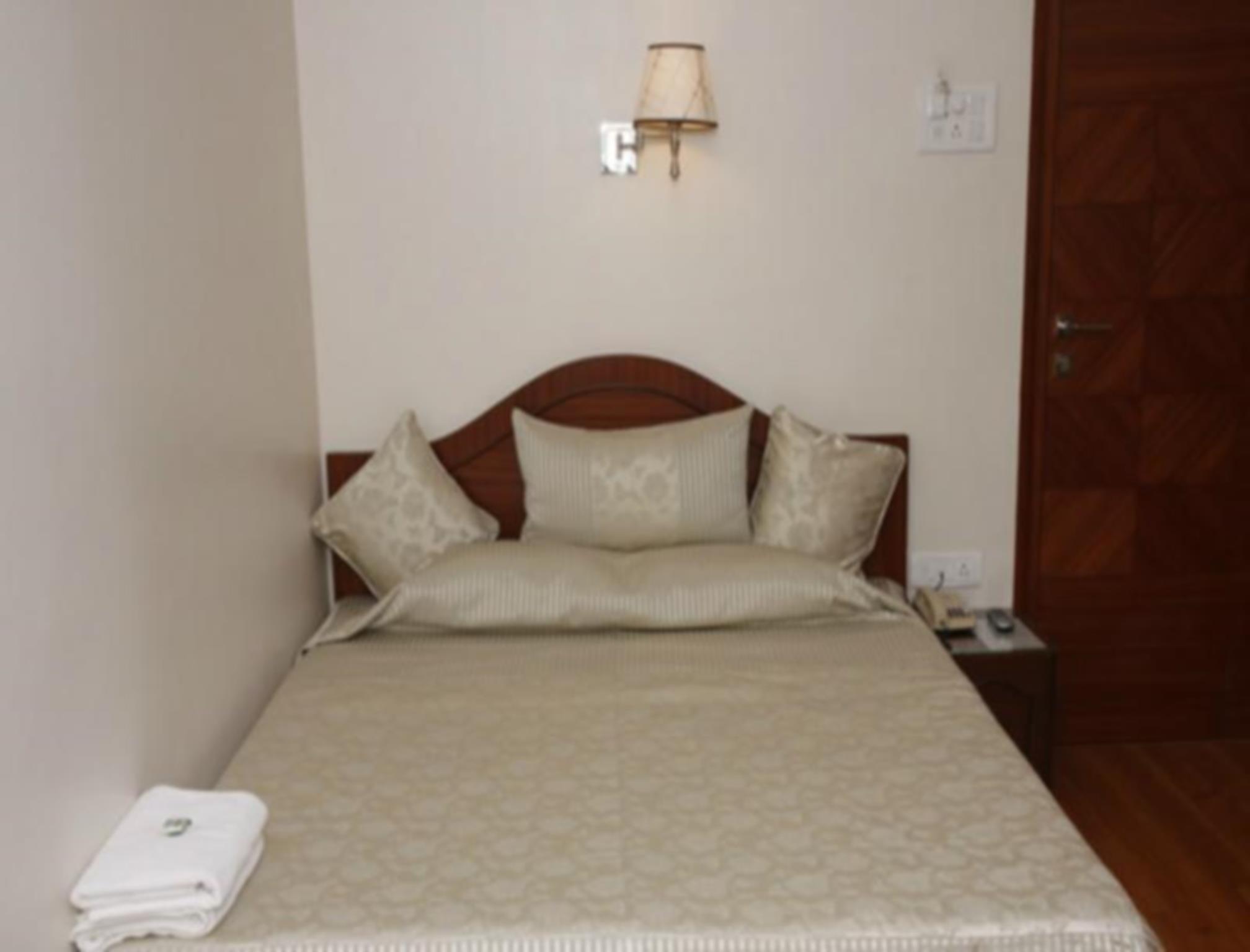 Hotel Oasis 14/23