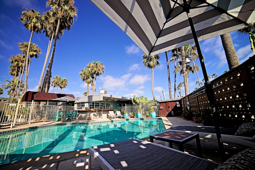 Ocean Villa Inn 39/66