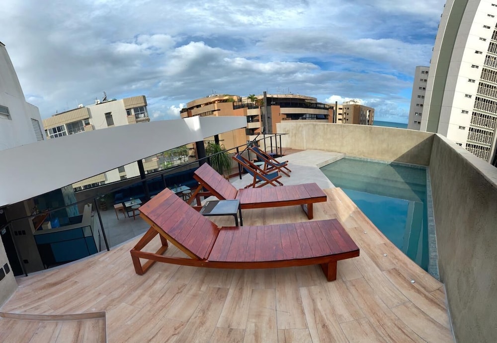 Ritz Praia Hotel 48/50