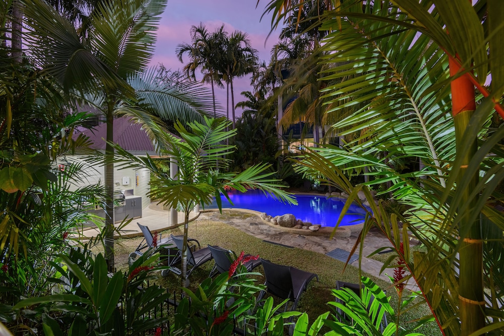 Verandahs Port Douglas 41/56