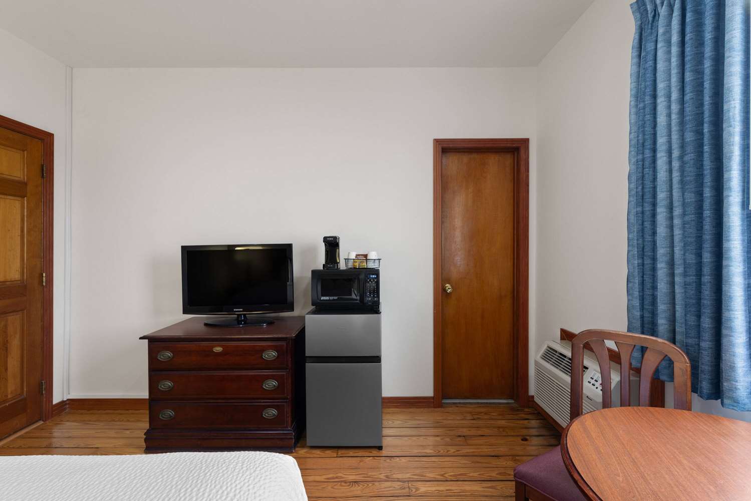 Days Inn by Wyndham Kill Devil Hills Oceanfront - Wilbur 41/59