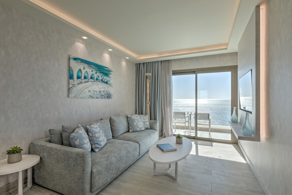 Amada Colossos Resort 37/75