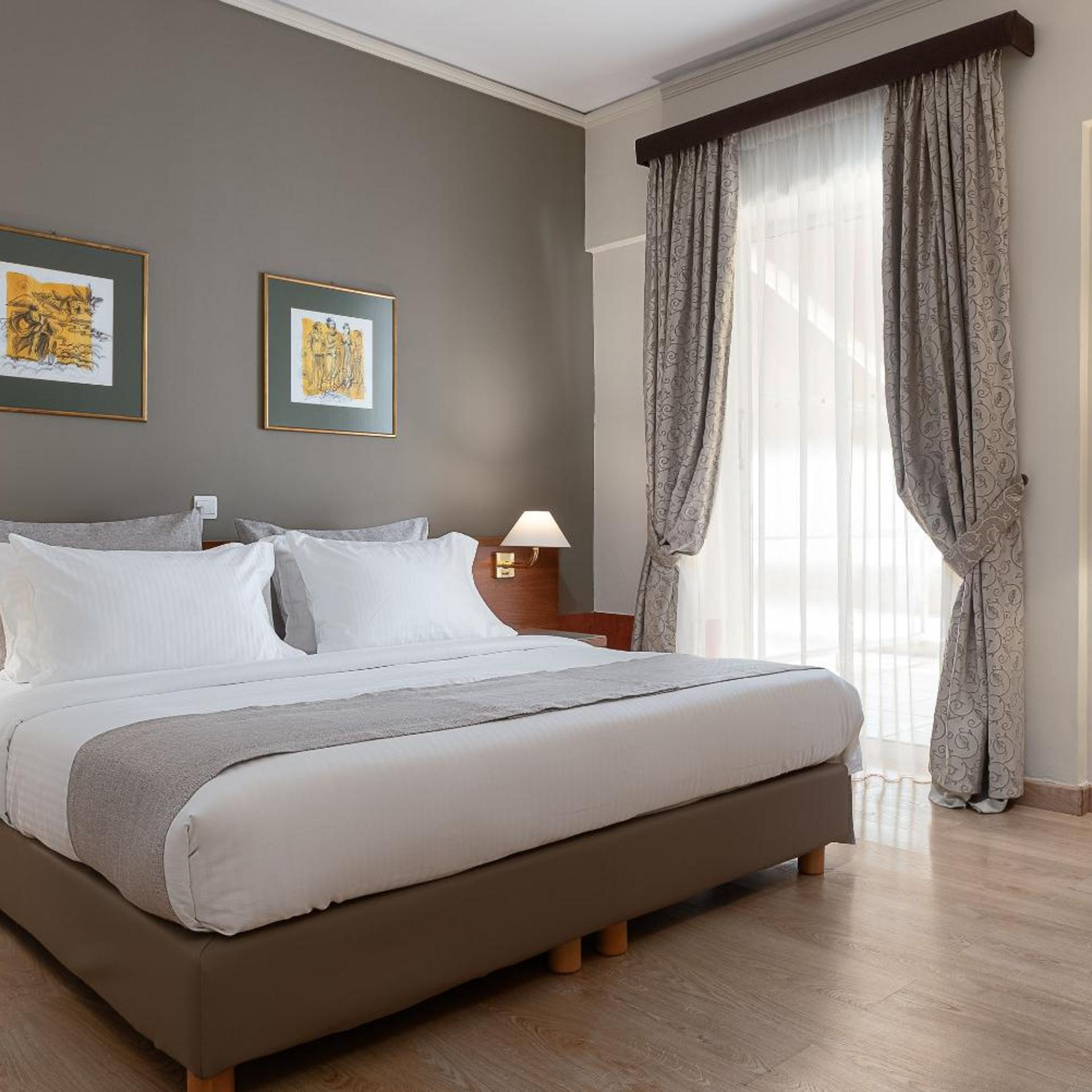 Room, Double Bed