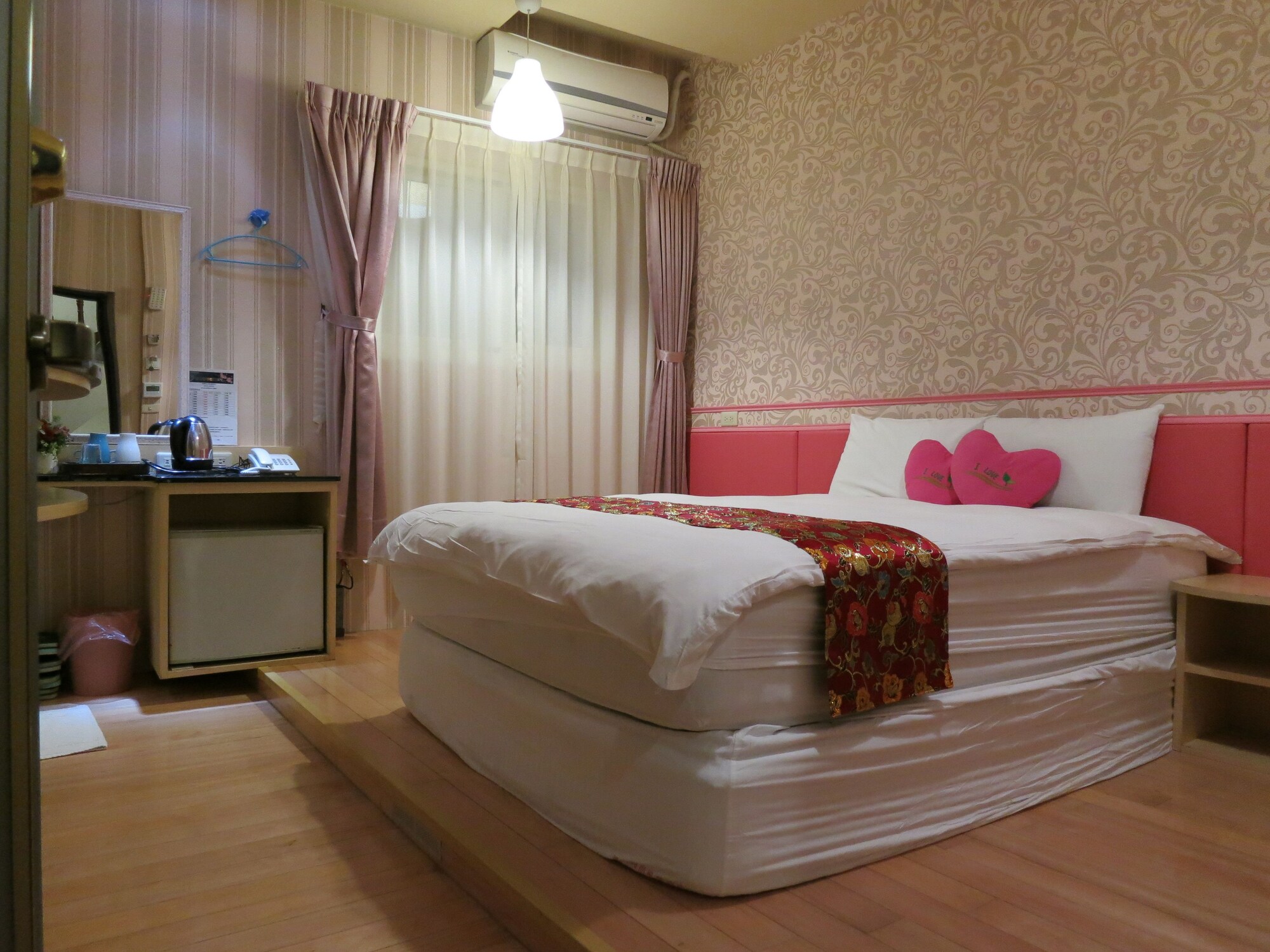 SUPERIOR, DOUBLE BED