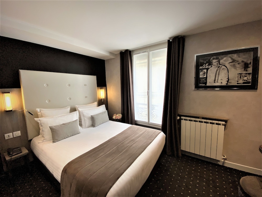 Hotel de la Paix Tour Eiffel 11/63