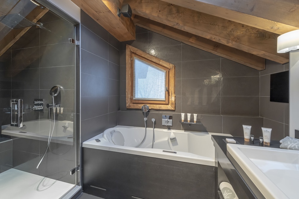 Alpine, Junior Suite, King Bed