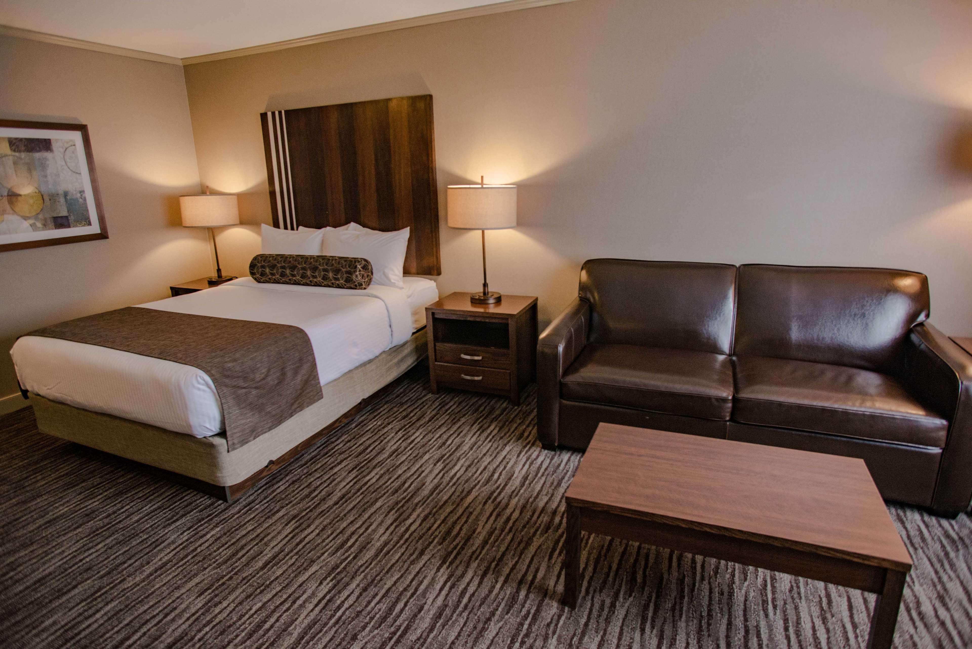 Room, Queen Bed, Accessible