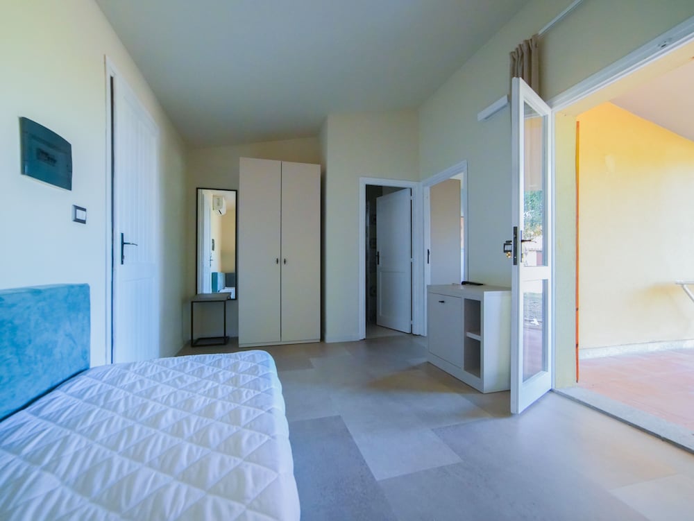Mimose Beach Village 22/50