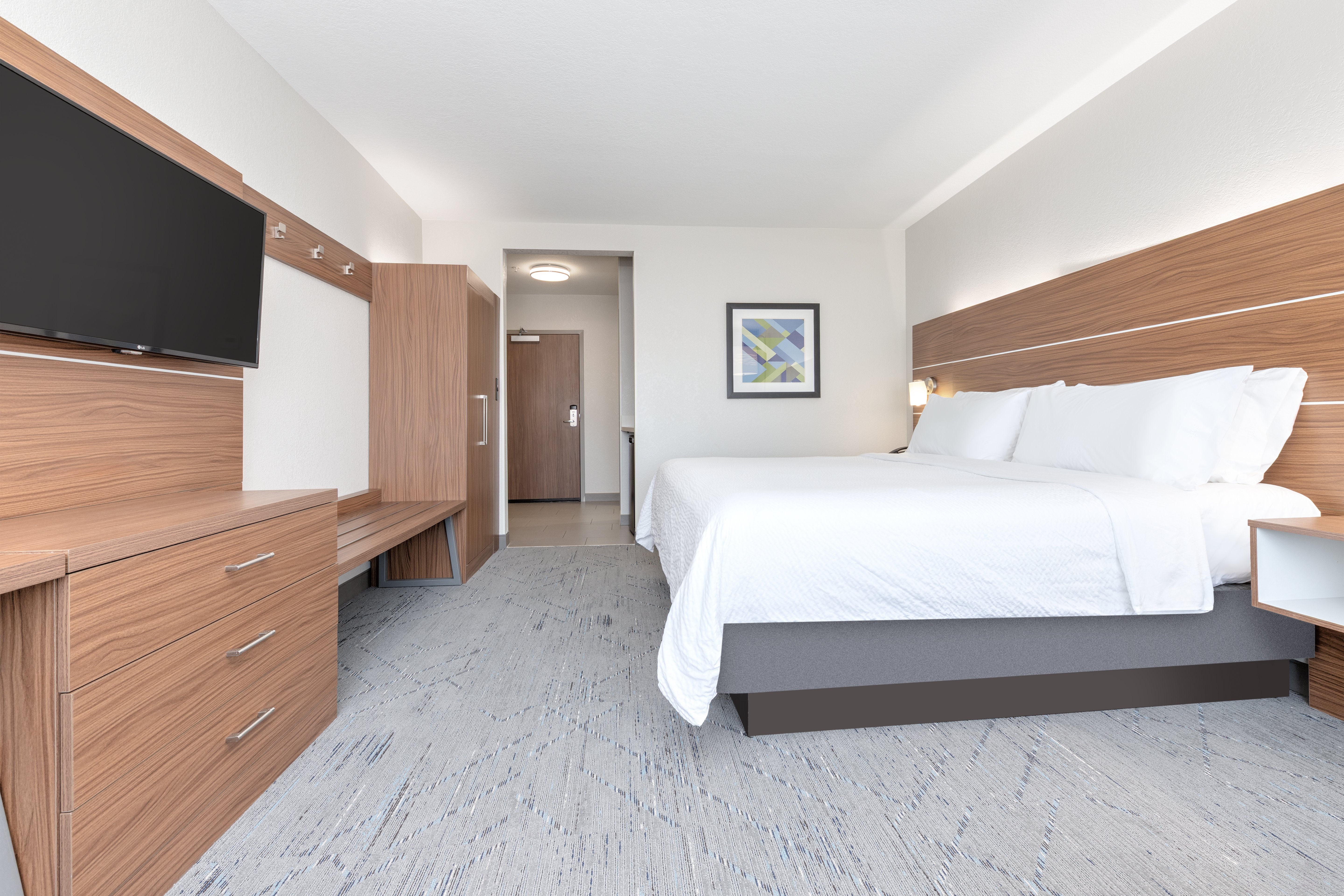 HOLIDAY INN EXPRESS & SUITES MOORE 22/75