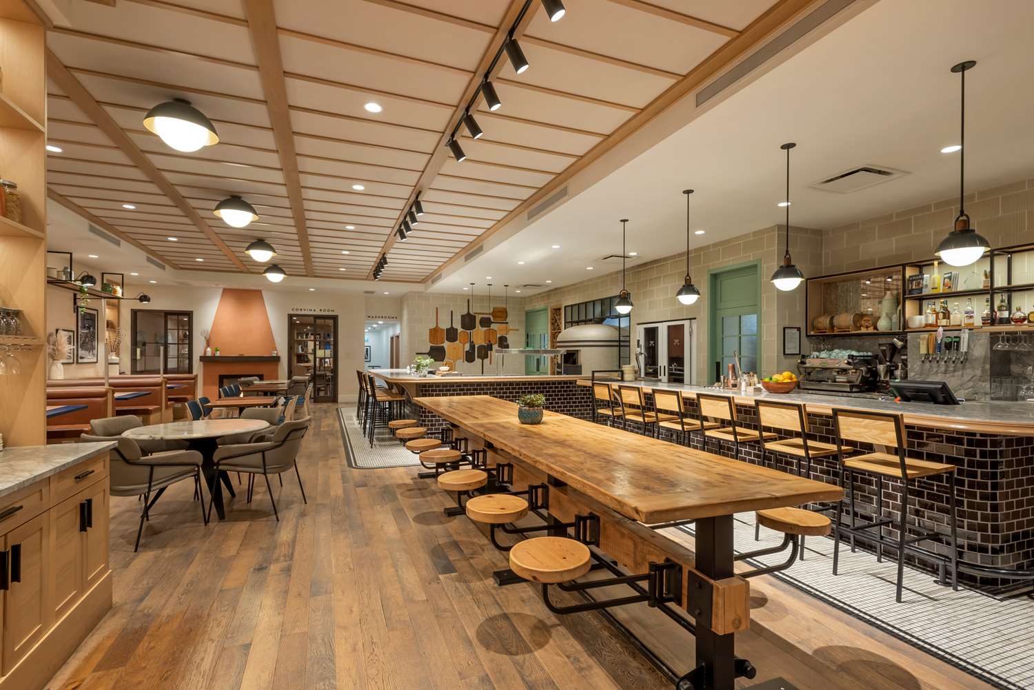 Best Western Plus Baker Street Inn 56/68