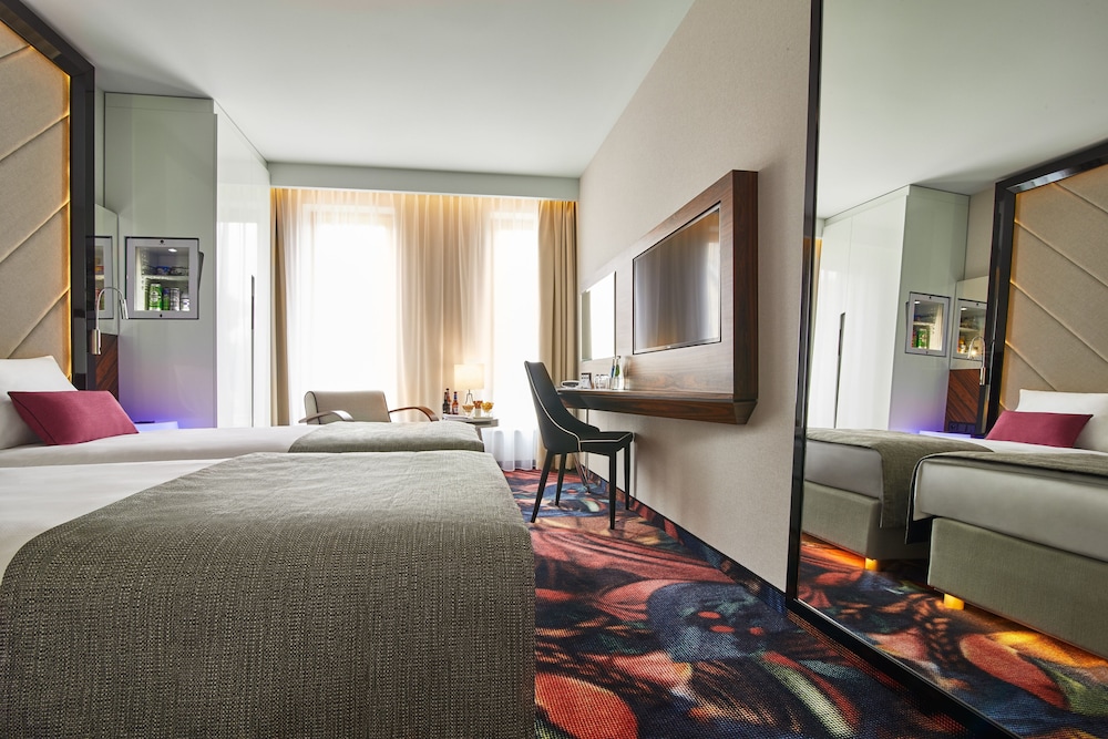 PREMIUM, TWIN BEDS