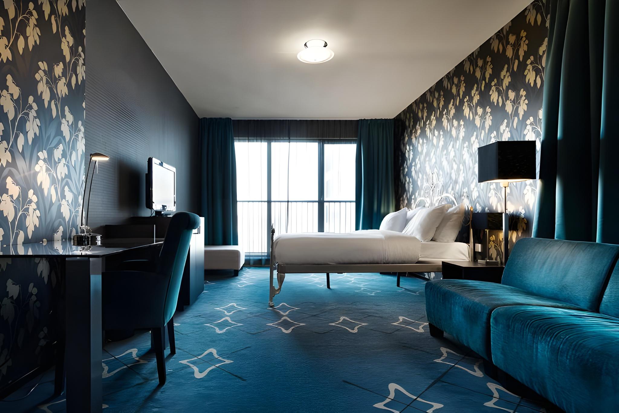 Room, Double or Single Bed, Small
