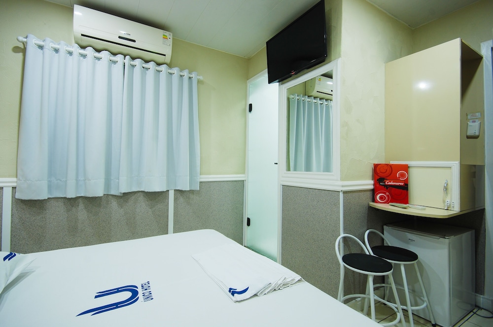 Calamares Hotel 47/49