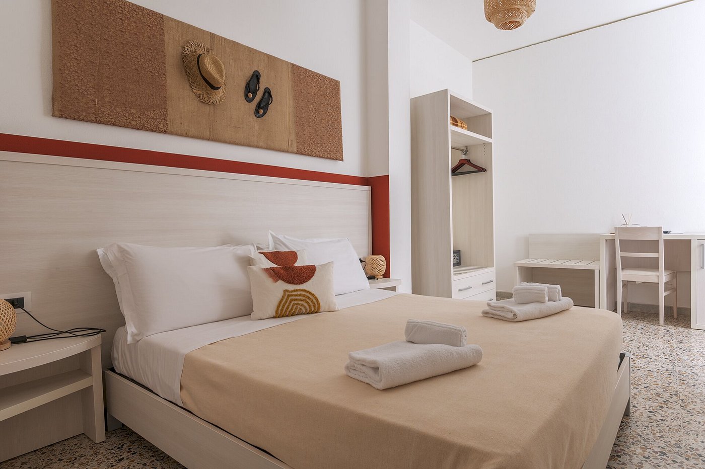 Room, Quadruple