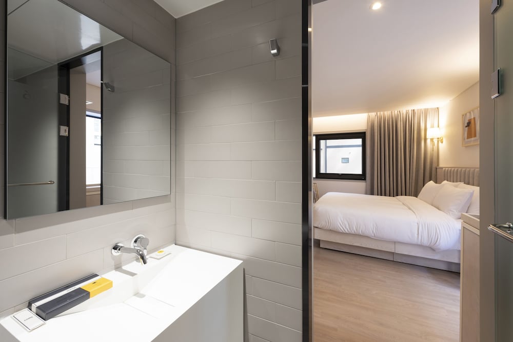 Yeonsan Hound Hotel 48/50