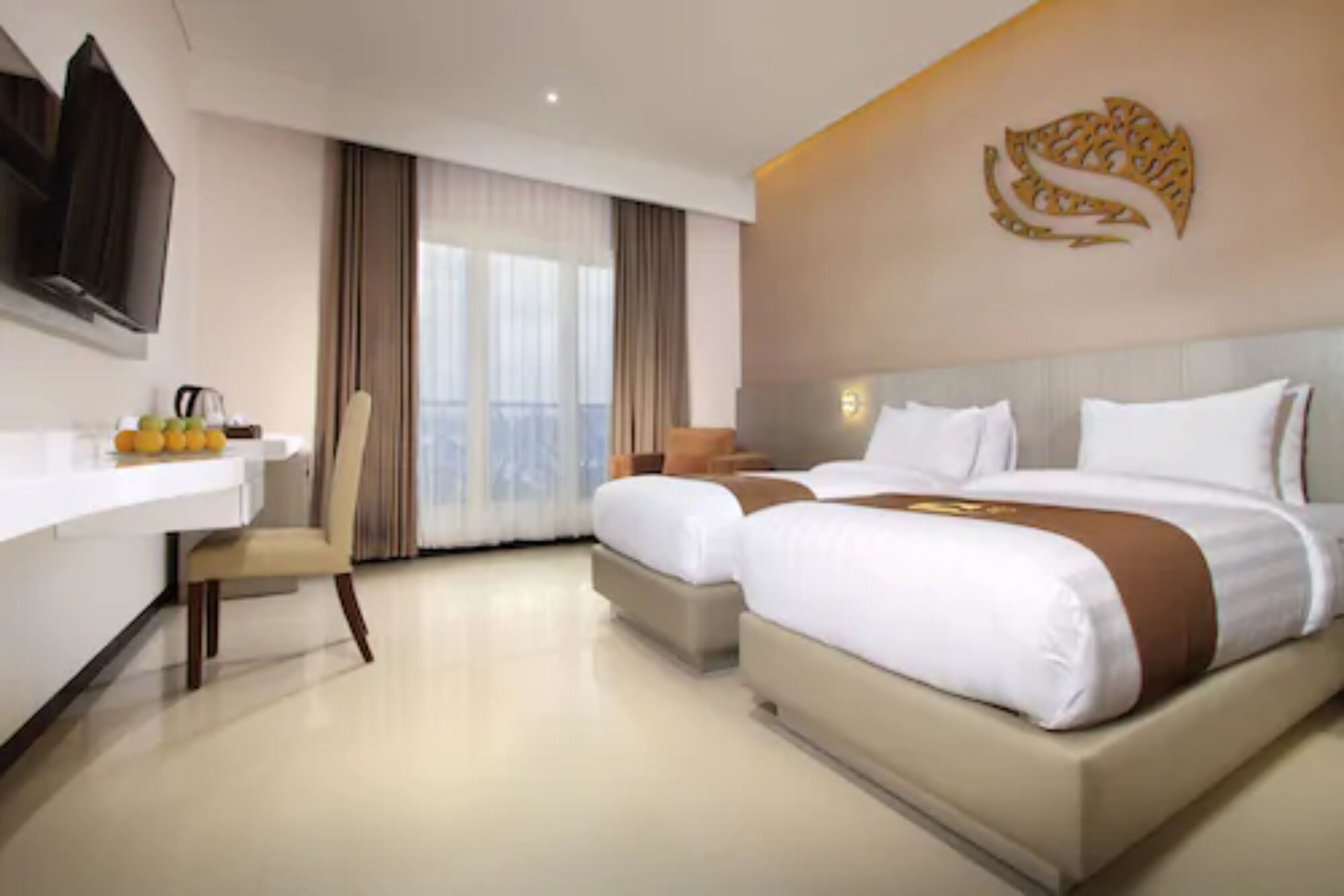 DELUXE, TWIN BEDS, BALCONY