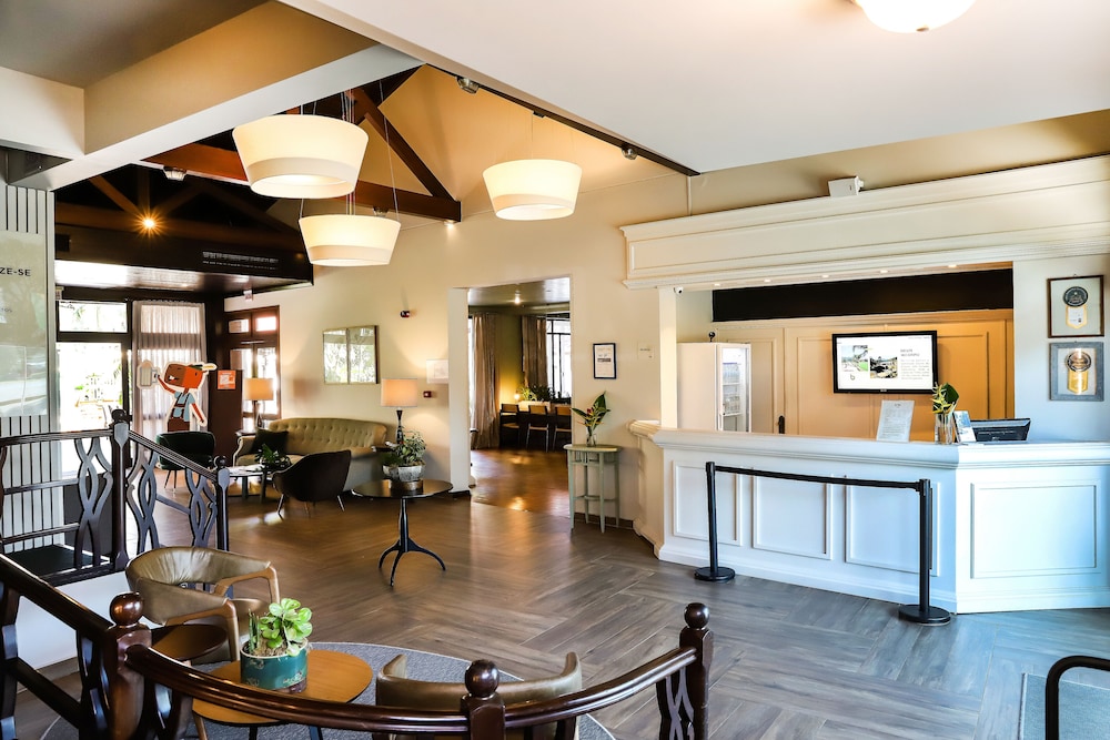 TIMBO PARK HOTEL 43/58