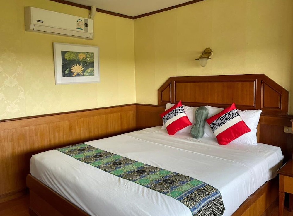 Sakol Grand Palace Hotel 7/17