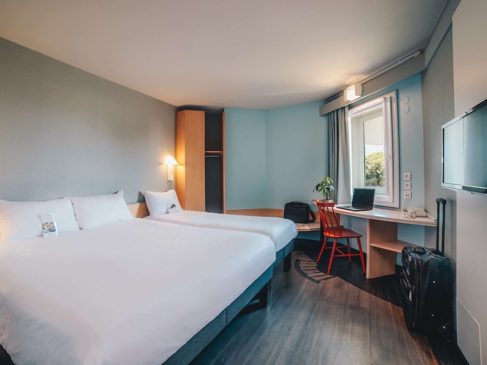 Ibis Nice Aeroport Promenade Hotel 13/72