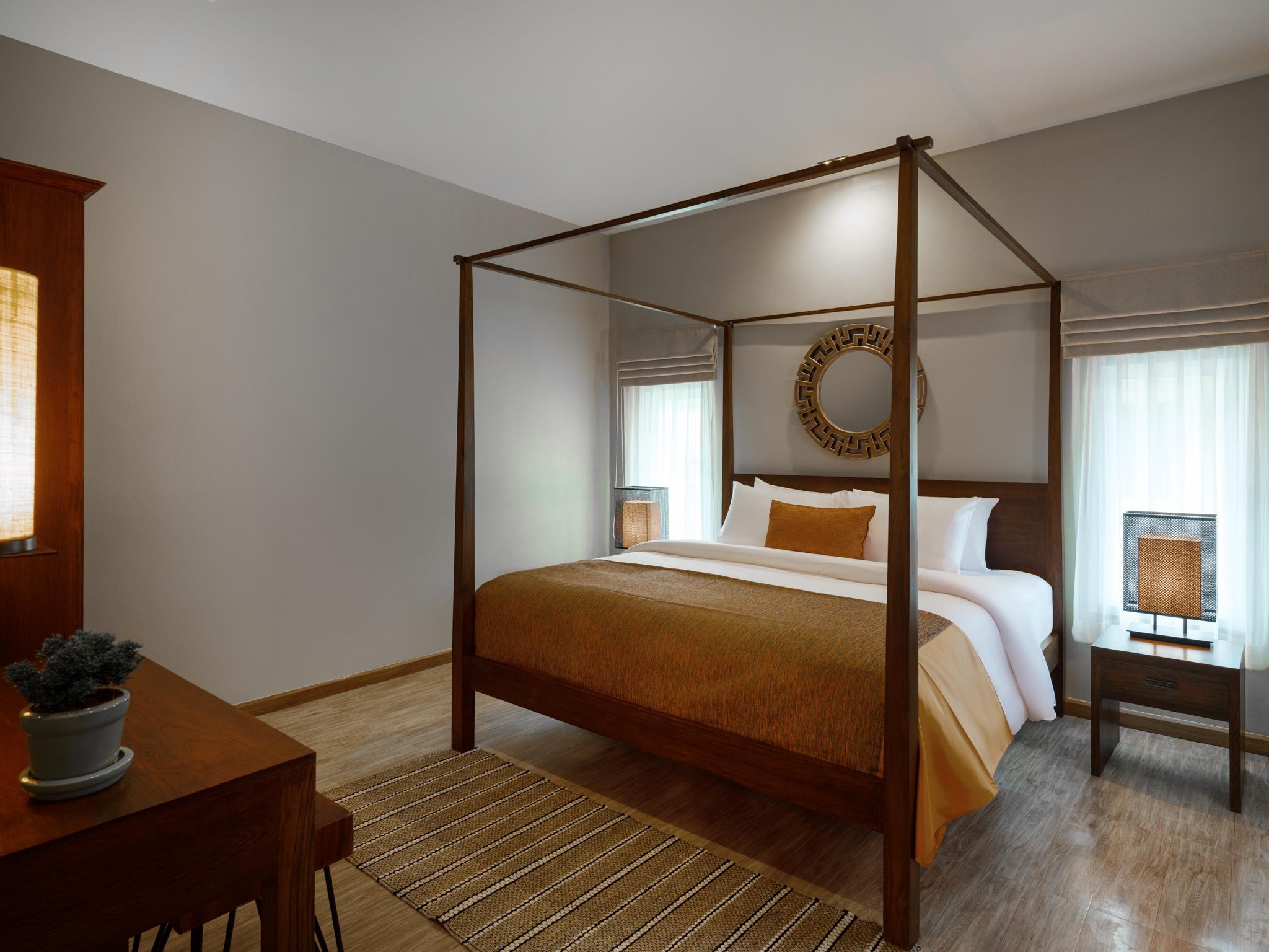 2 Bedrooms, Pool, Villa, King and Twin Beds