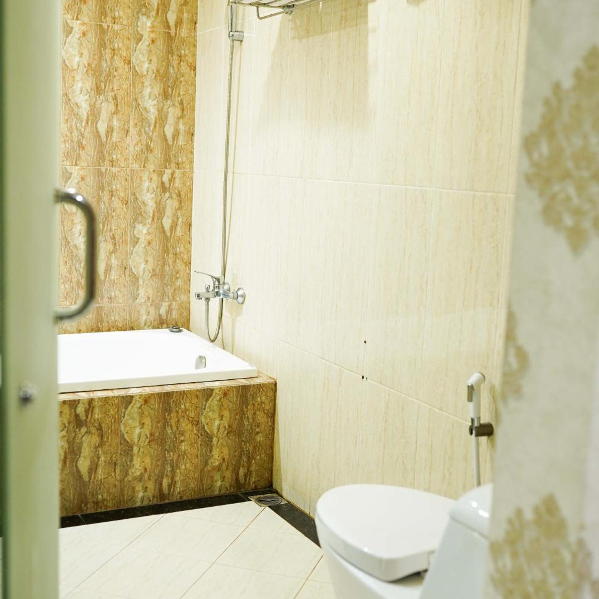 Grand Buana Lestari Hotel 28/35
