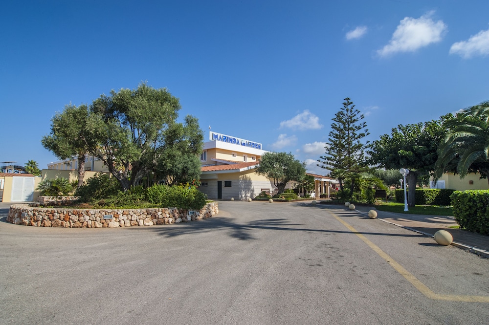 Marinda Garden Aparthotel 63/71