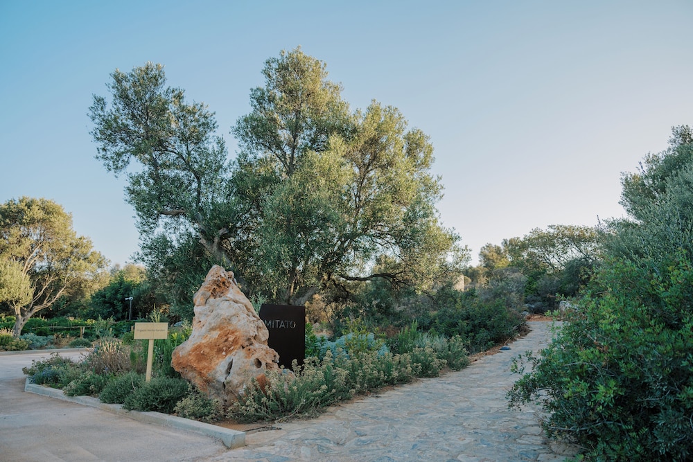 Village Heights Resort 58/63