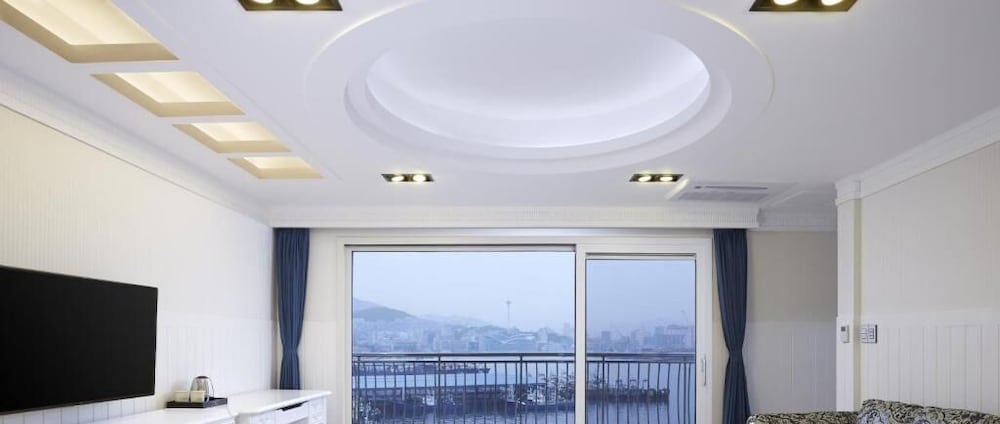 Busan Beach Hotel 21/37