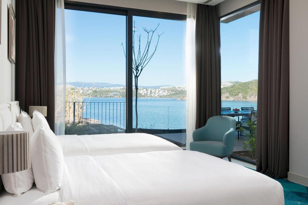 4 Bedrooms, Bay, Villa, King and Queen Bed, Sea View, Balcony