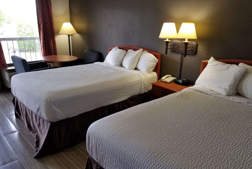 Days Inn By Wyndham Wilson 17/41