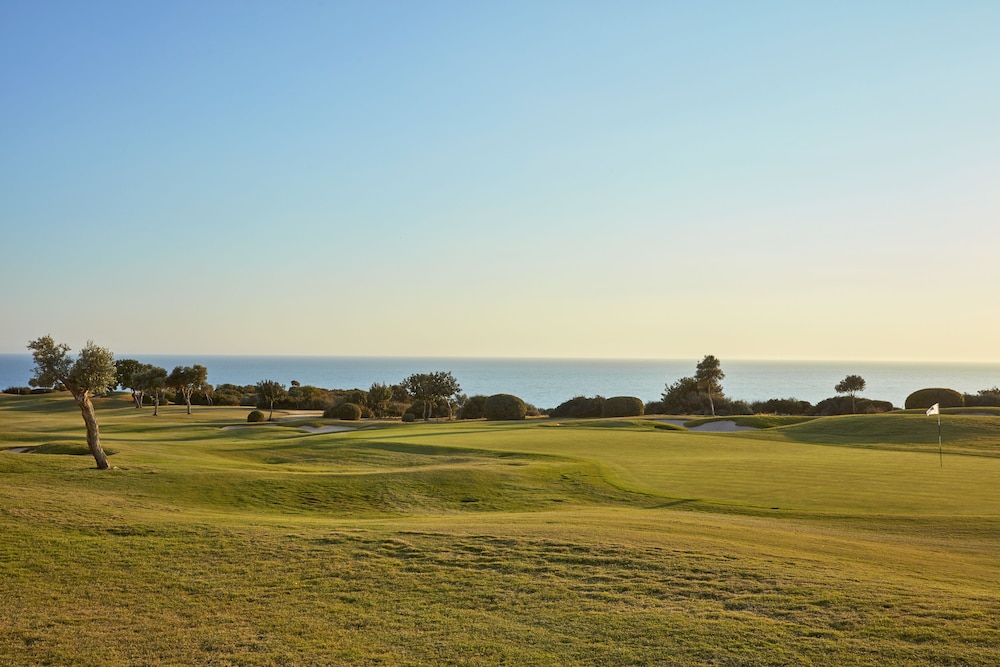 Aphrodite Hills Hotel 41/47