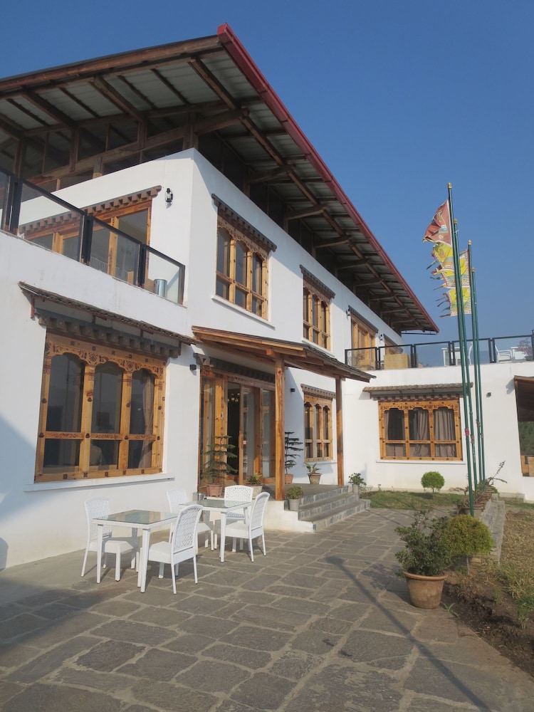 ZHINGKHAM RESORT 1/30