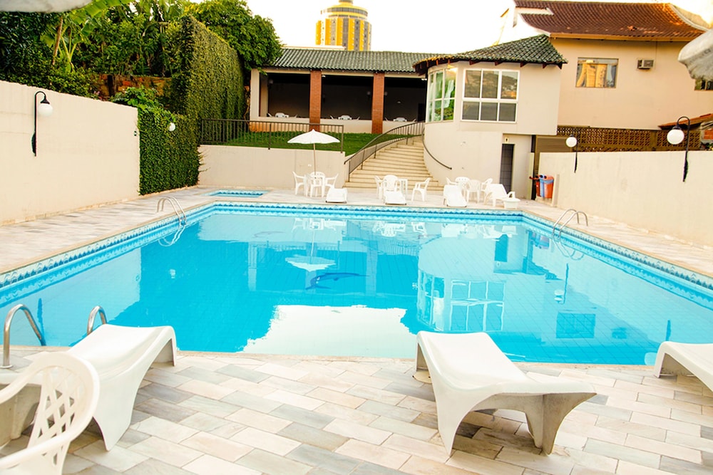 San Rafael Hotel 17/86