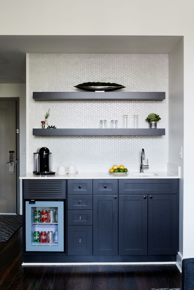 Foundry Hotel Asheville Curio Collection By Hilton 6/49