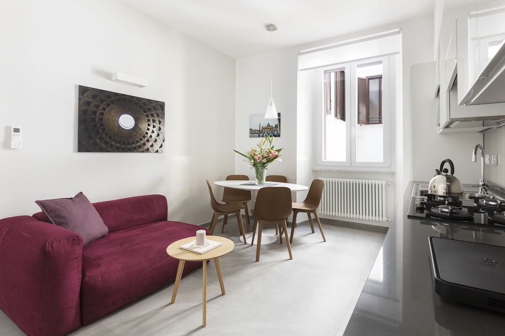 Rome Accommodation - Villa Borghese 13/20