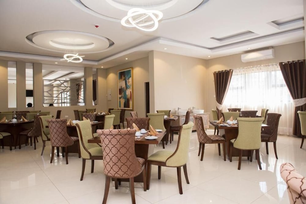 Crossroads Hotel Blantyre 33/47