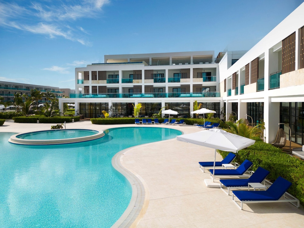 Serenade Punta Cana Beach & Spa Resort 5/50