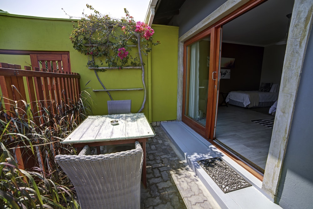 Organic Square Guesthouse 3/65