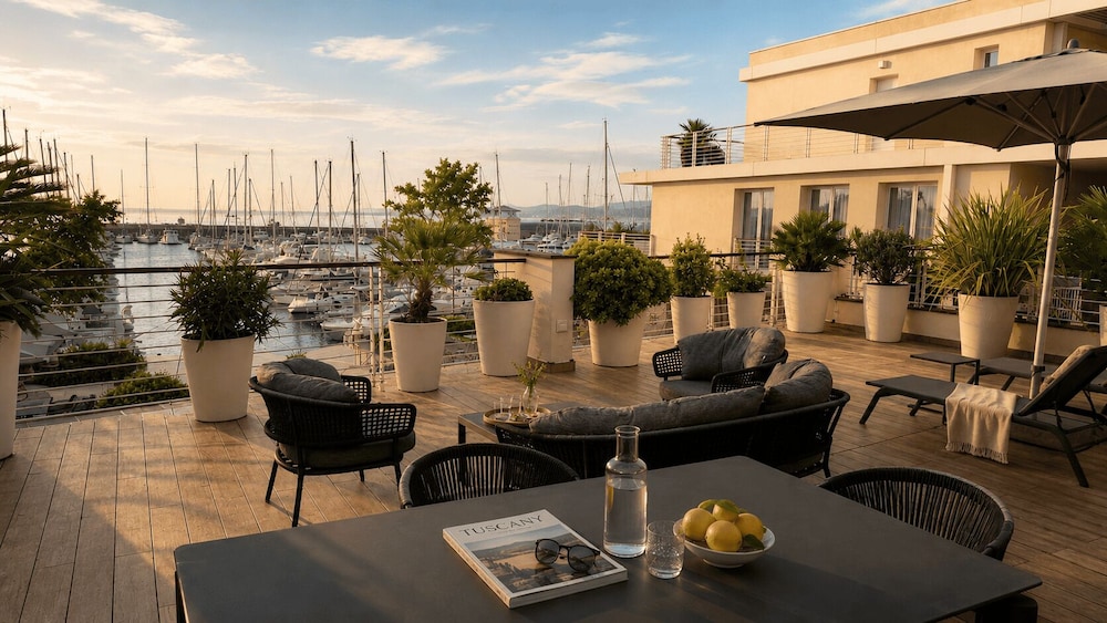 RESORT BAIA SCARLINO 54/75