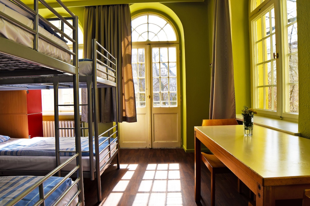 Amstel House Hostel Berlin 48/68