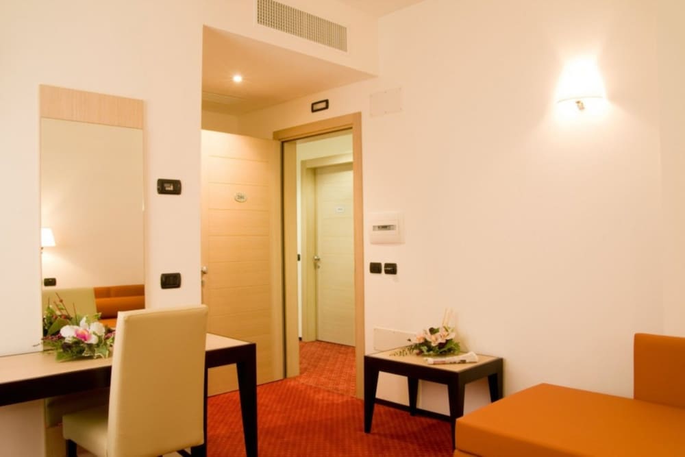 HOTEL FONTANELLE 15/28
