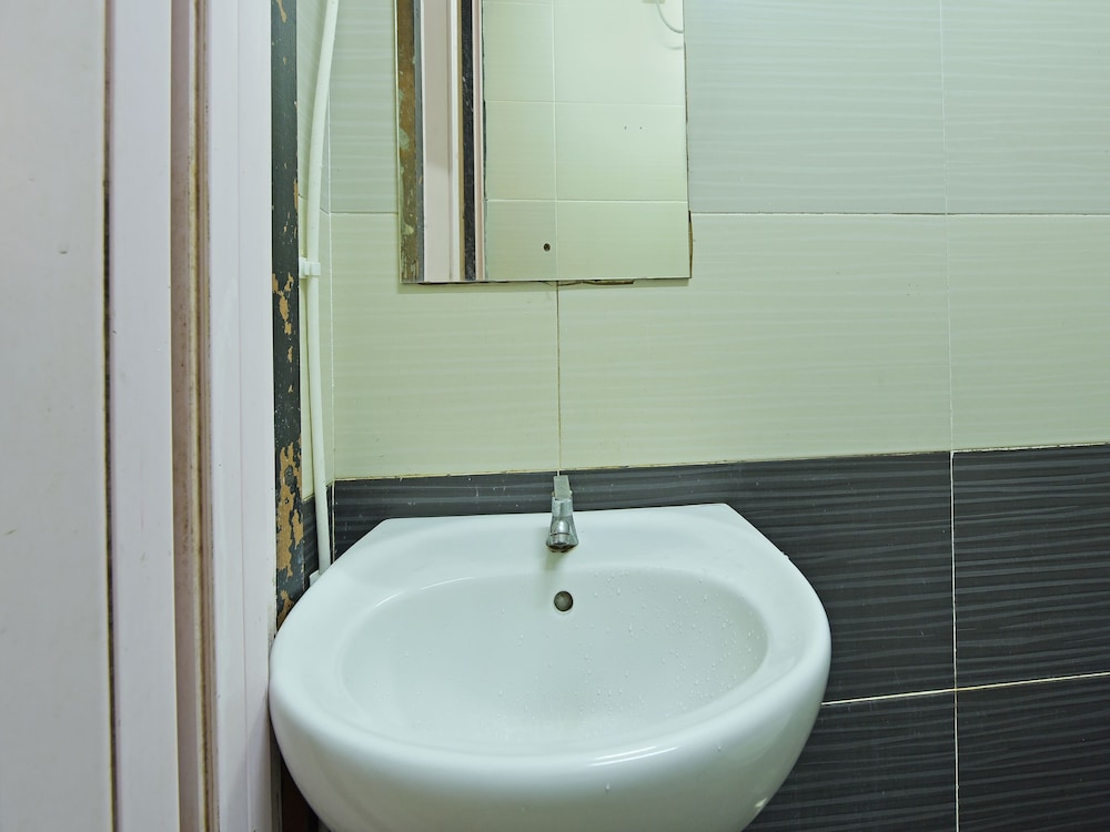 Hotel O Mini Indah 29/32