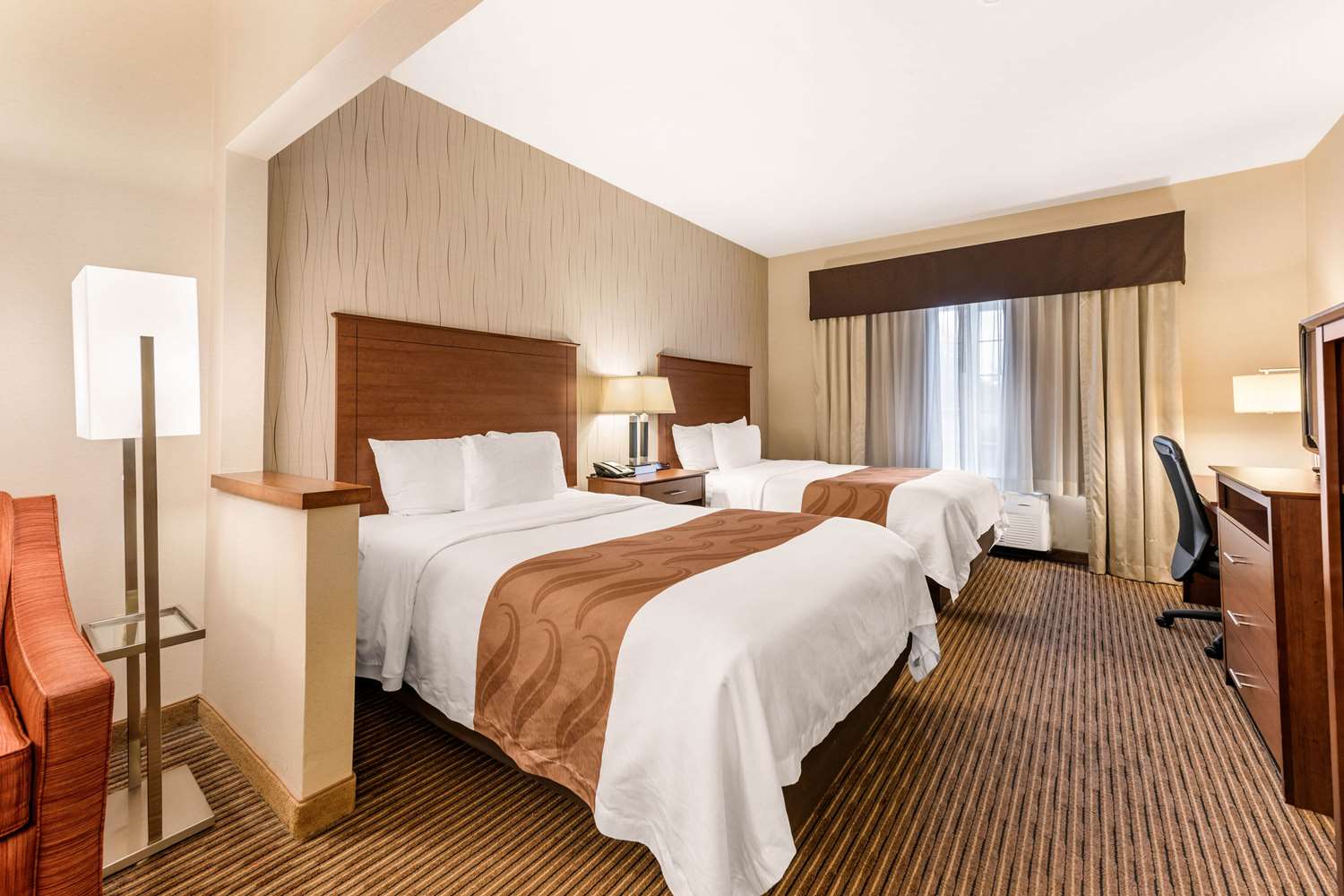 SUITE, 2 DOUBLE BEDS, ACCESSIBLE