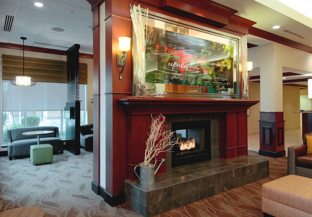 Hilton Garden Inn Rockford 5/64