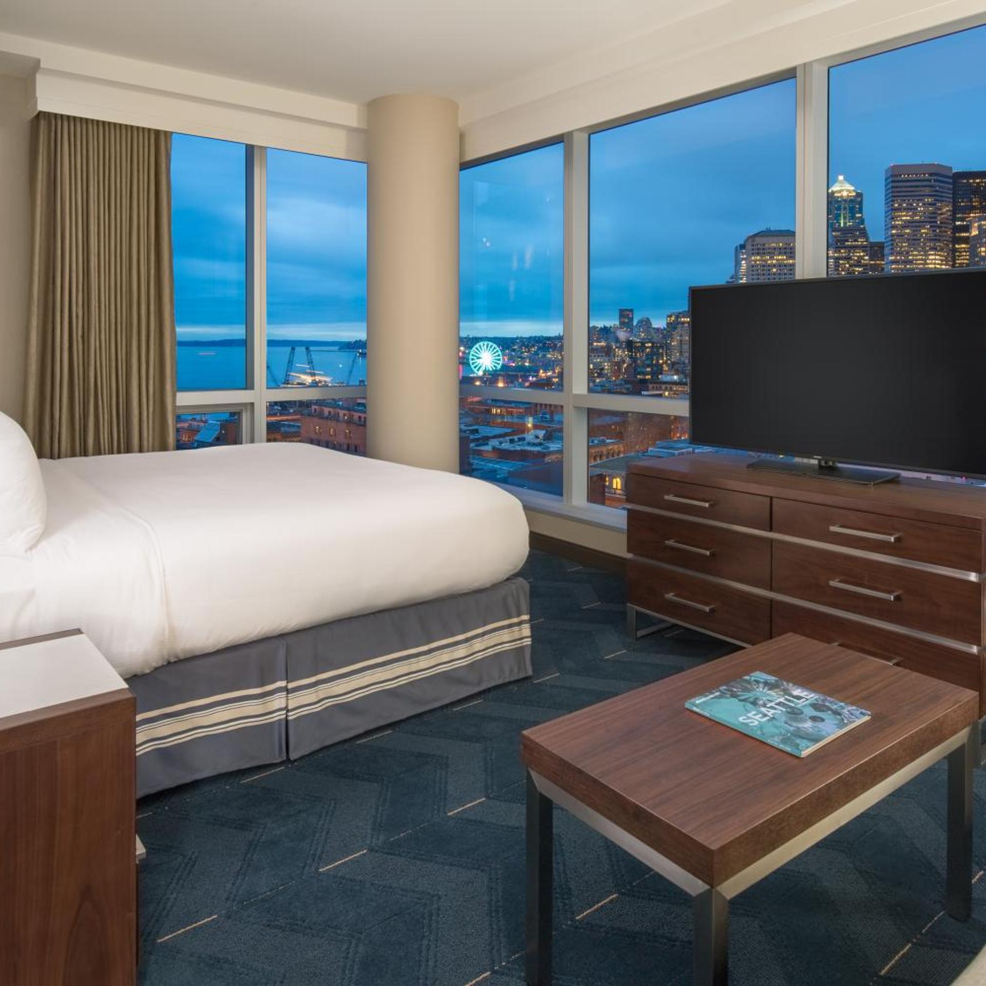 Studio, Suite, King Bed, Water View, Sofa, Corner