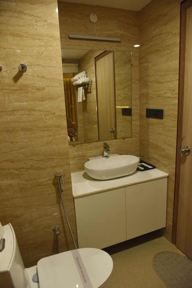 HOTEL LEGEND INN 19/22