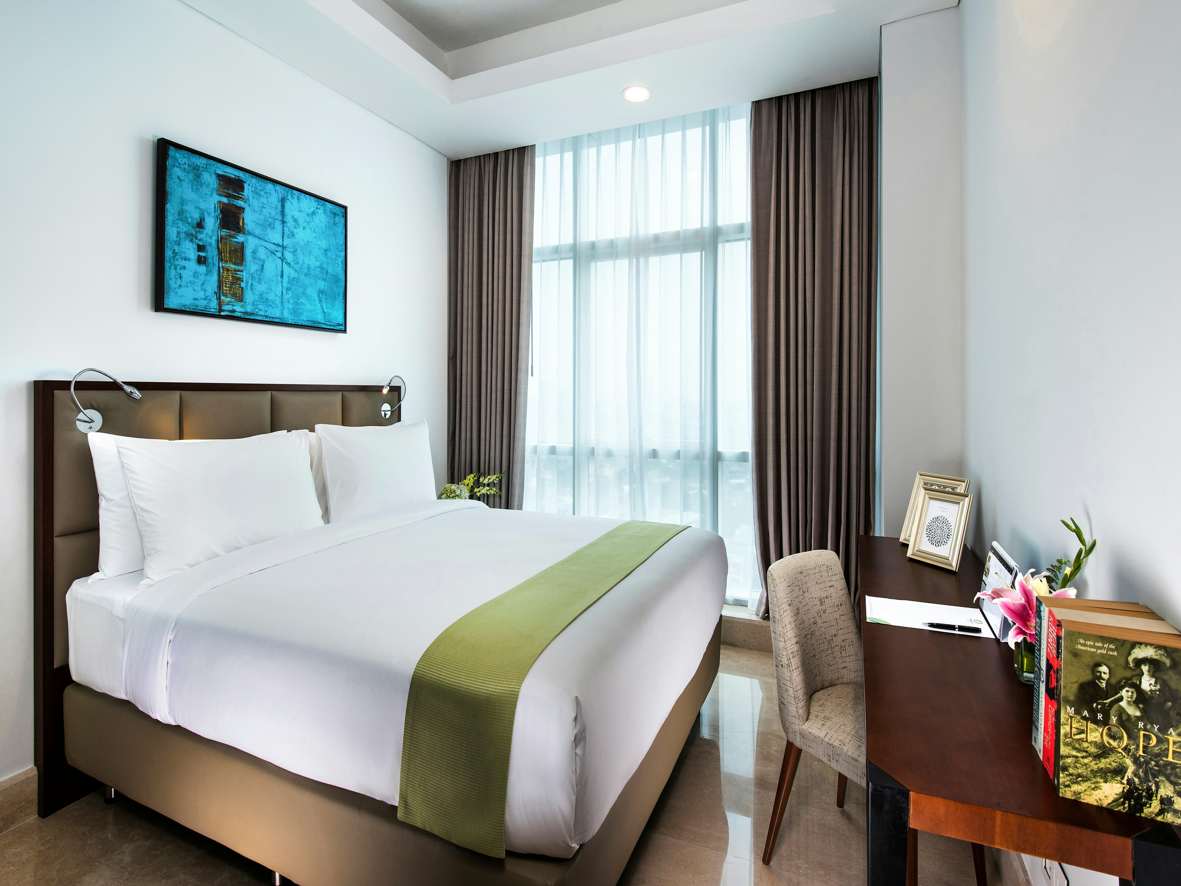 2 BEDROOMS, EXECUTIVE