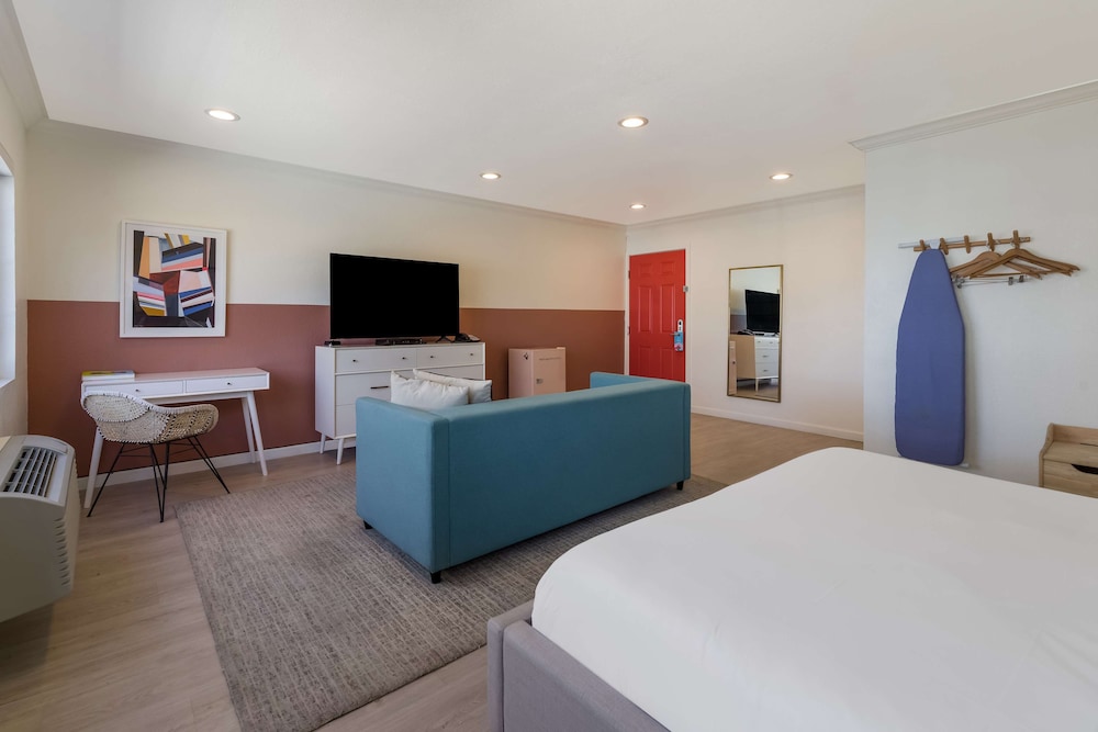 Signature Inn Berkeley Oakland 39/66