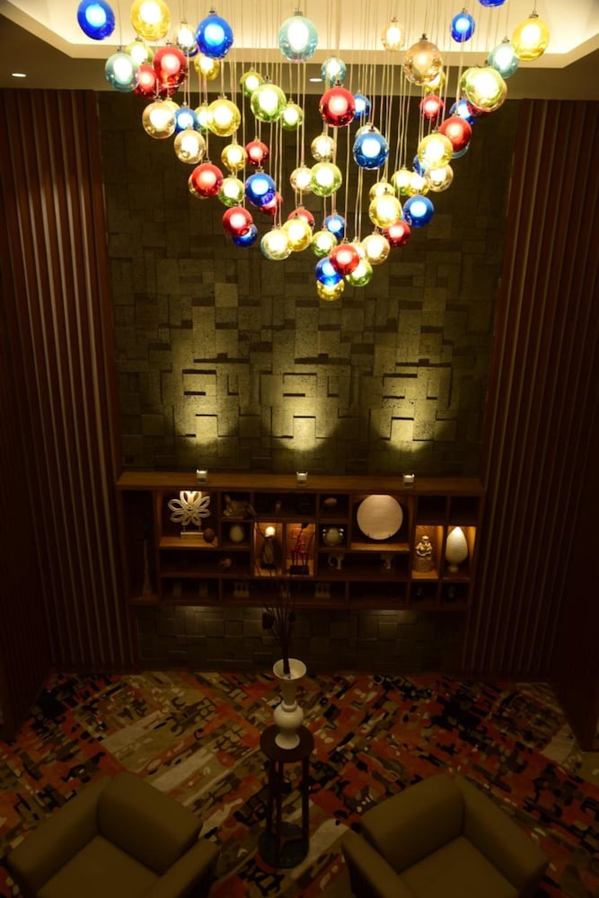 Lemon Tree Hotel Siliguri 26/31