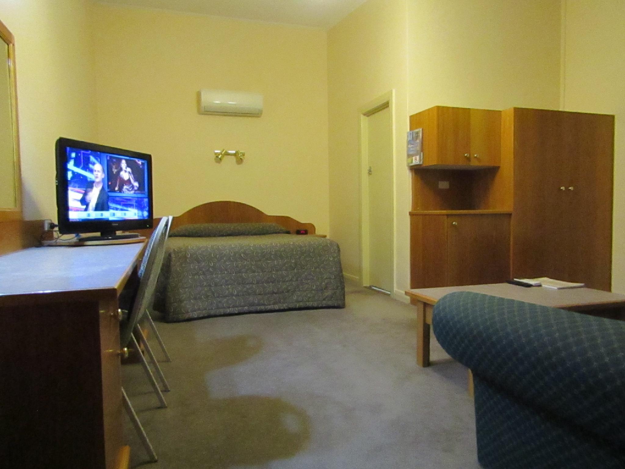 Glenelg Motel 28/34